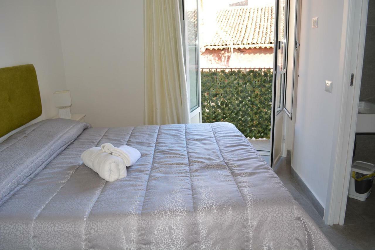 La Petite Suite CTA Exterior photo
